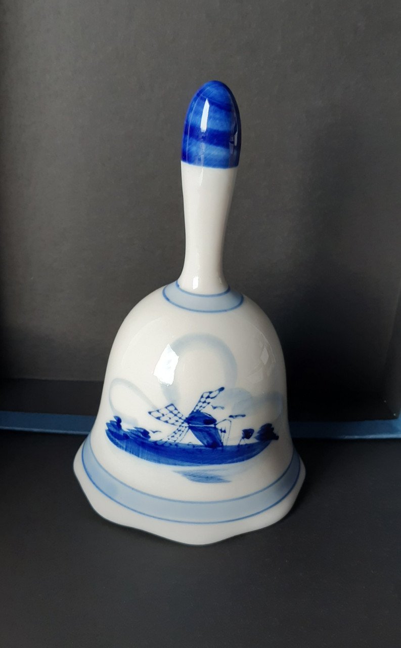 Tafelbel Delfts blauw met Hollands decor