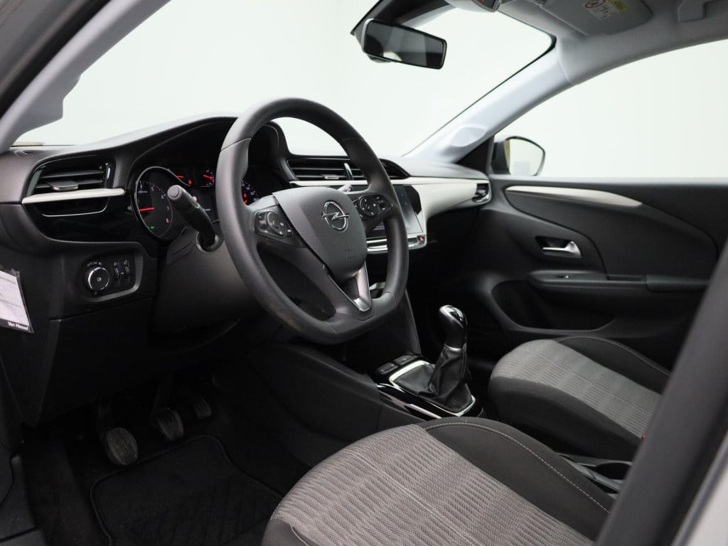 Opel Corsa 1.2 edition | lmv | parkeer sensoren | airco | cruise control | 