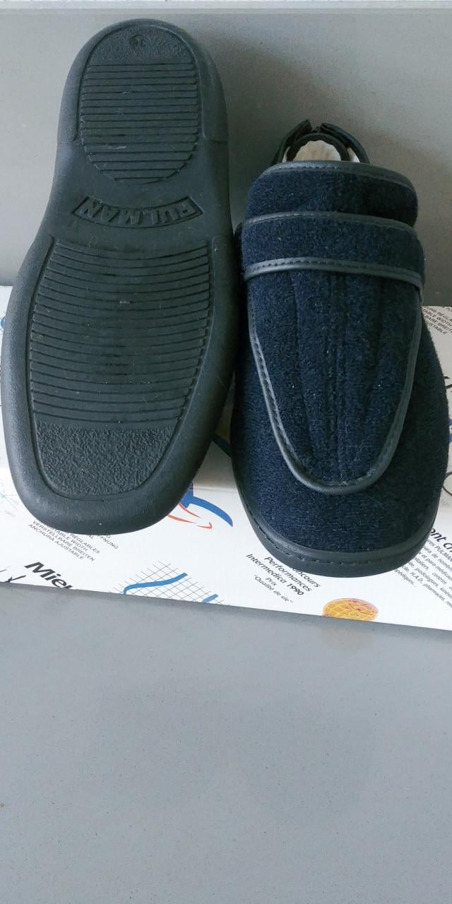 Dames Pantoffel met Klittenband