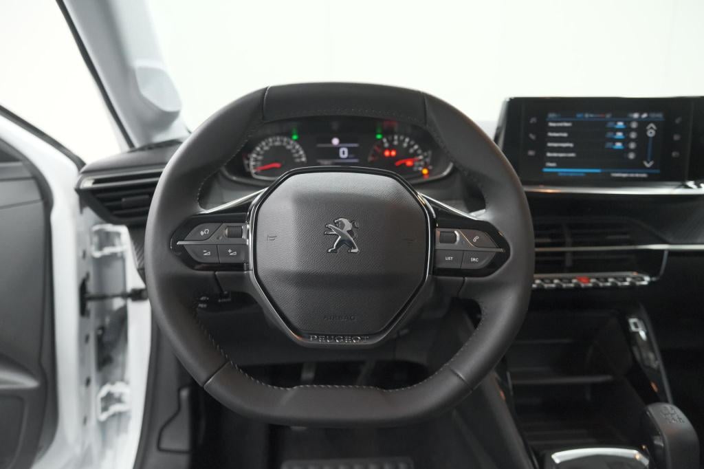 Peugeot 208 1.2 puretech style | parkeersensoren | navigatie | apple carpla
