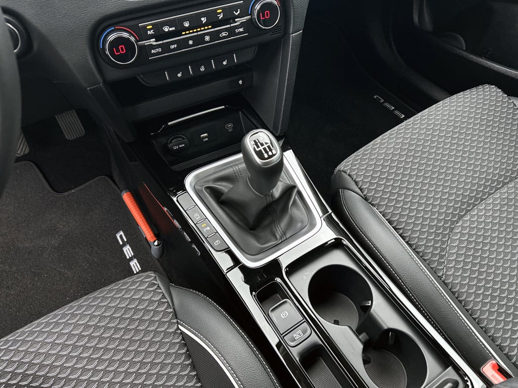 Kia Cee'd 1.0 t-gdi dynamicplusline | wordt verwacht | stuur- en stoelverwa