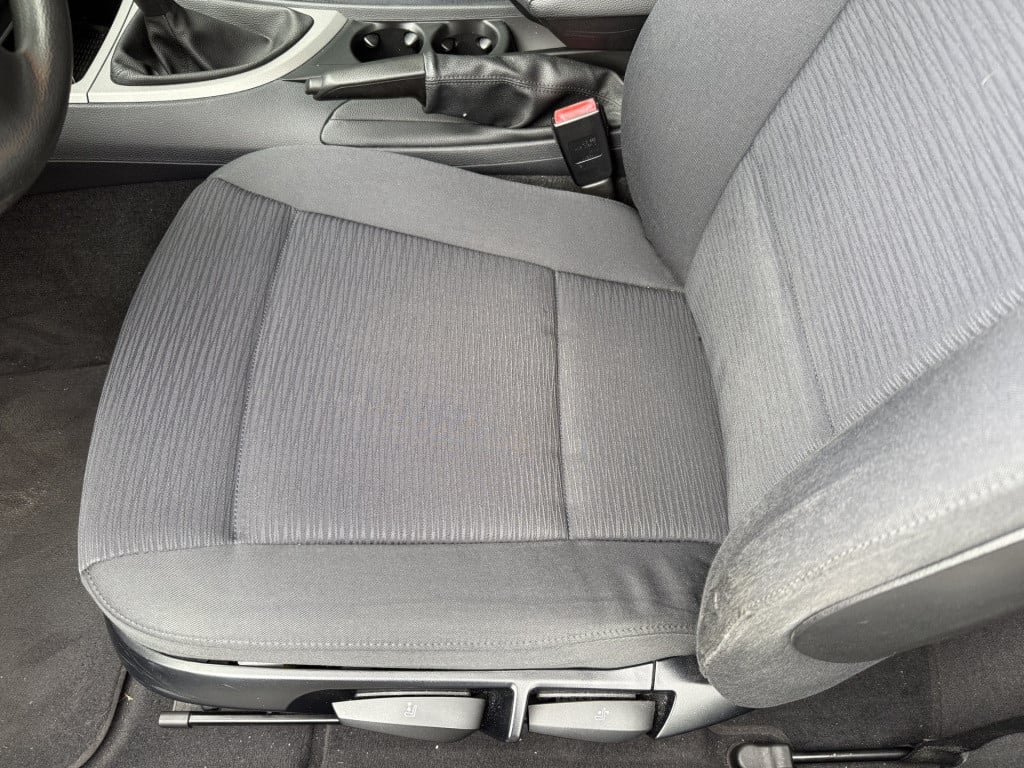 BMW 1 Serie 116i 2.0 122pk executive 3-drs