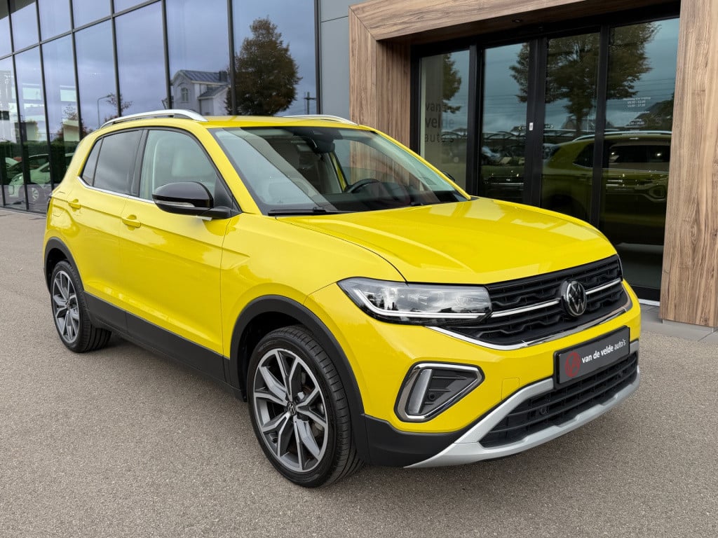 Volkswagen T-cross 1.5 tsi 150pk dsg style | trekhaak | led gril | camera |