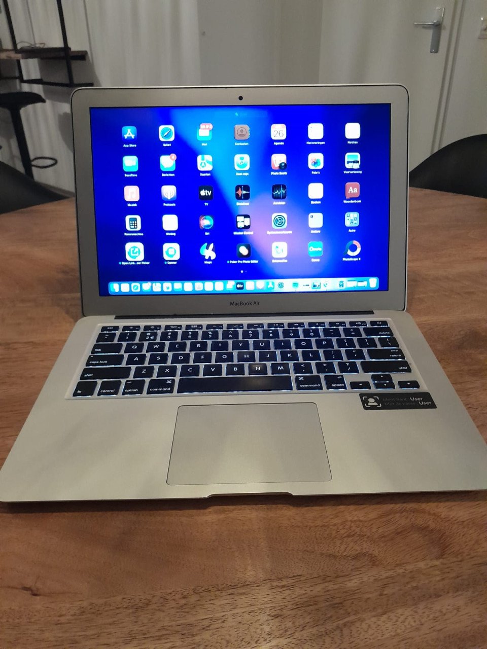 Apple MacBookAir 2015 | 13.3" | 1.6 GHz | 4 GB | 128 GB SSD | 9 m garantie