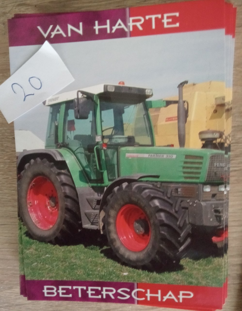 285 ansichtkaarten en dubbele met envelop. Tractor