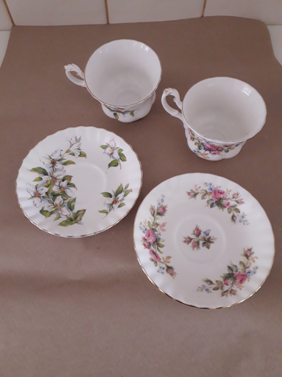3 Royal Albert kopjes