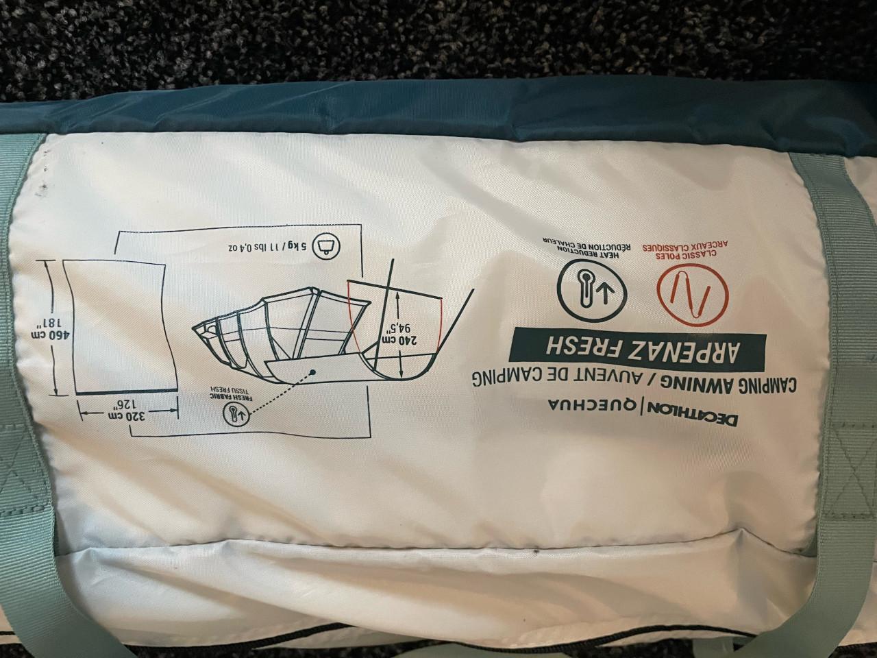 Div. camping spullen tegen leuk bod!