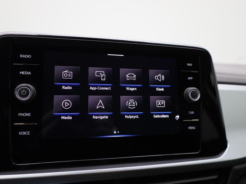 Volkswagen T-roc 1.0 tsi life | trekhaak | parkeer sensoren | virtual cockp
