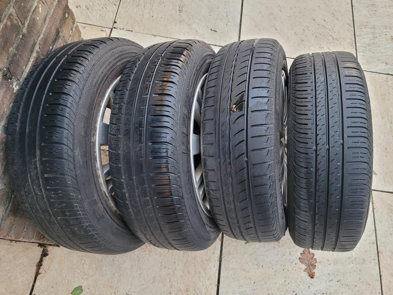 Banden met velg (175/65 R15 84T)
