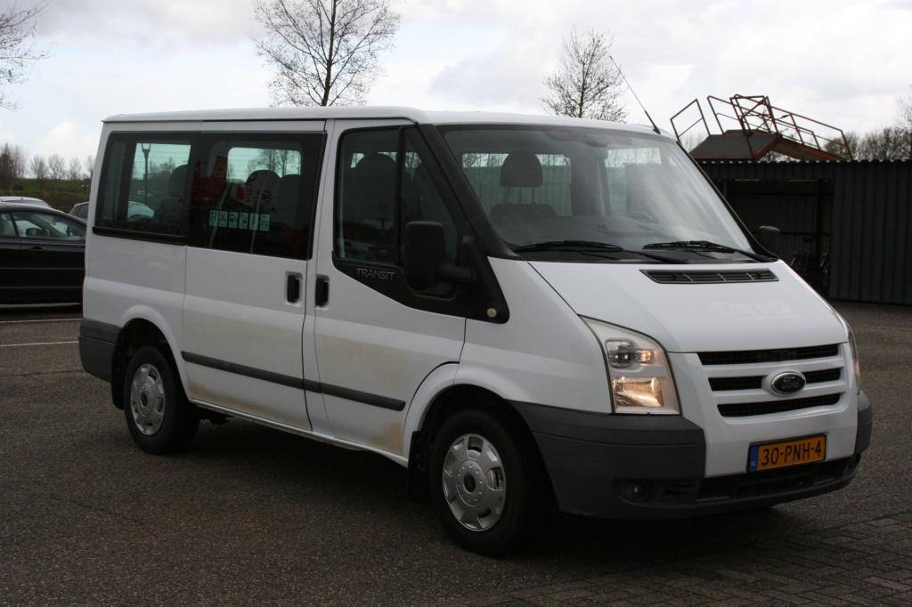 Ford Transit kombi 300s 2.2 tdci shd / 9 persoons