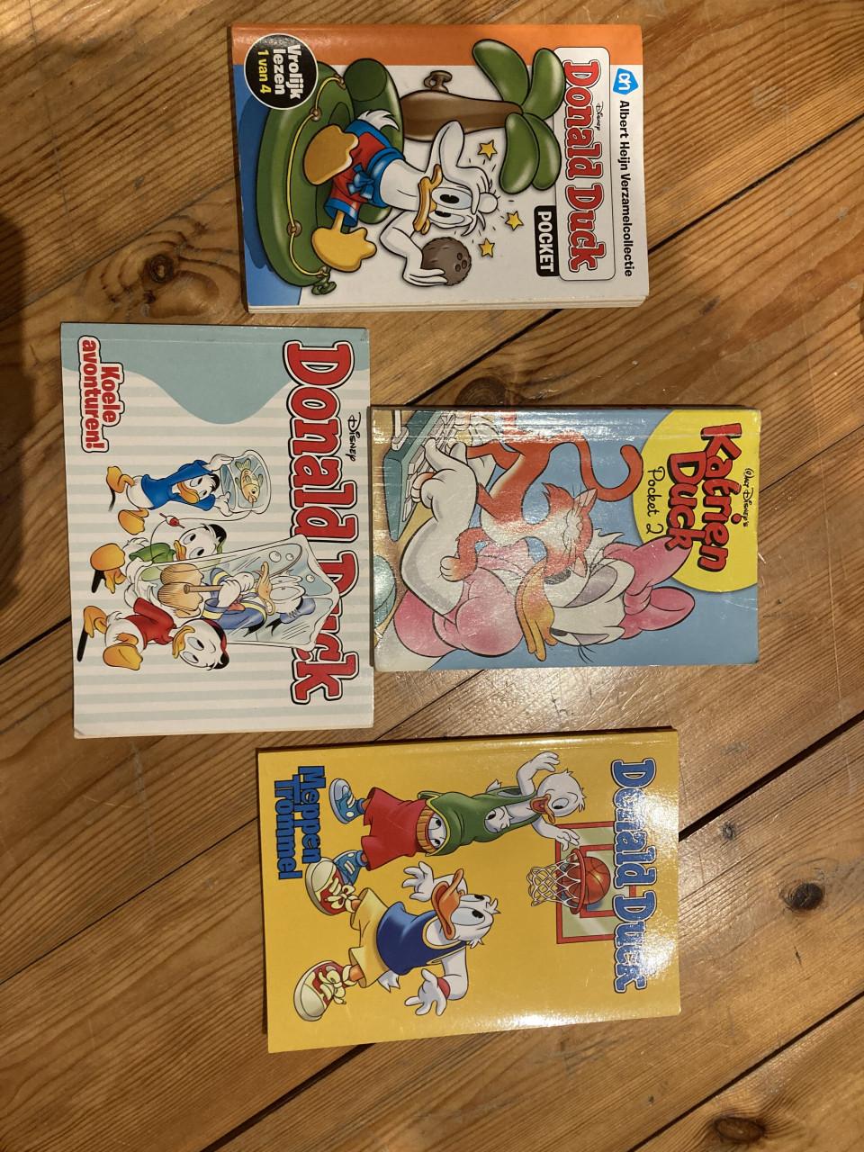 Donald Duck dubbelpockets Zomer en diverse