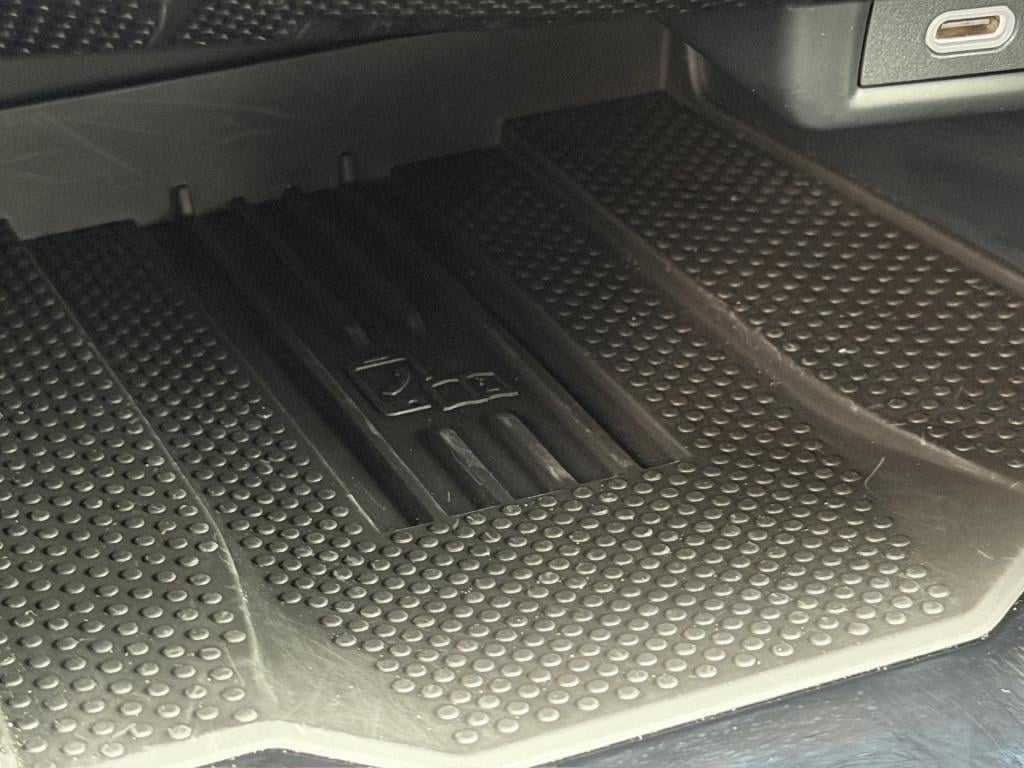 Volkswagen T-roc 1.5 tsi 150pk dsg r-line | trekhaak | camera | keyless | e