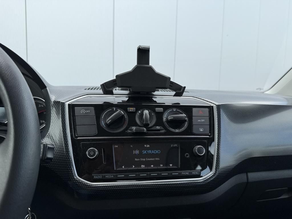Volkswagen UP! 1.0 65pk 5drs. cruise | apps | camera