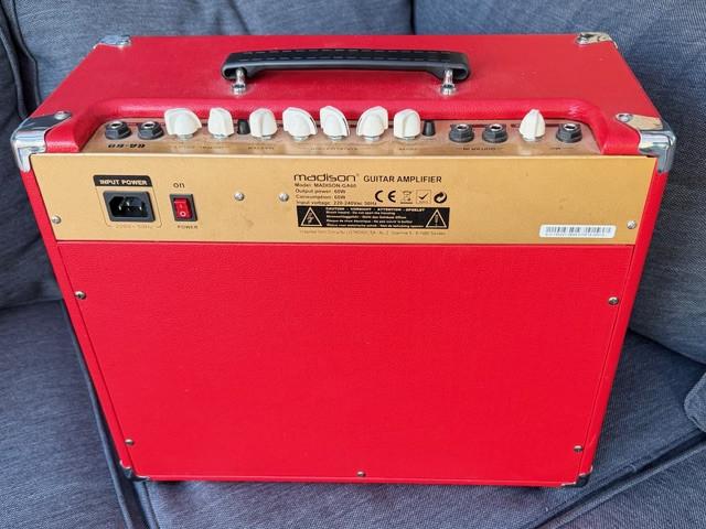 De Rode gitaar versterker 60W