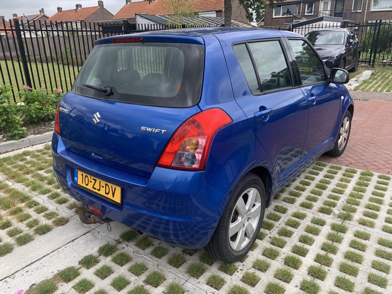 Suzuki swift 1,3