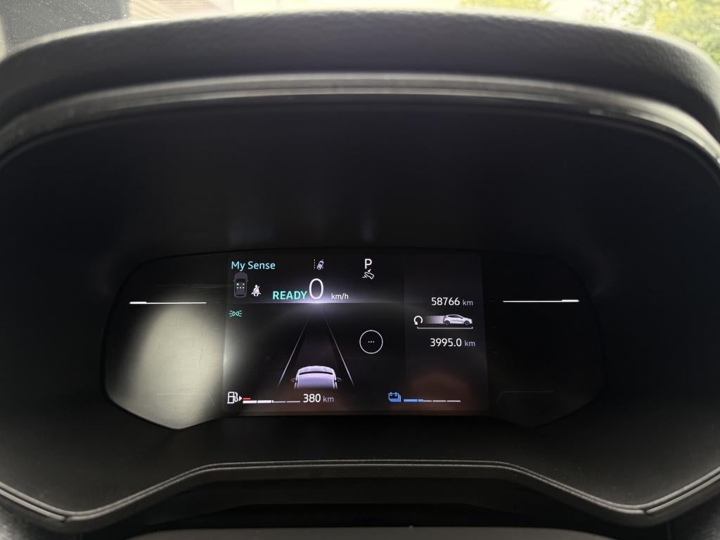 Renault Clio 1.6 e-tech full hybrid 145 evolution