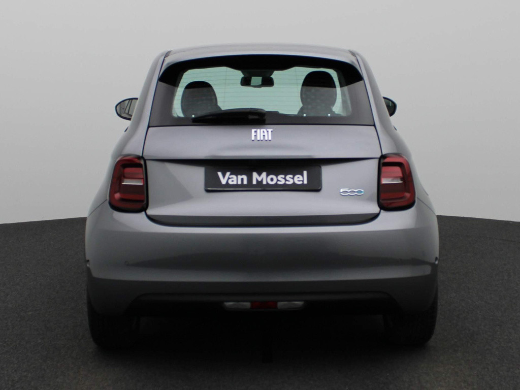 Fiat 500 icon 42 kwh | navigatie | ecc | parkeersensoren | lichtmetalen vel