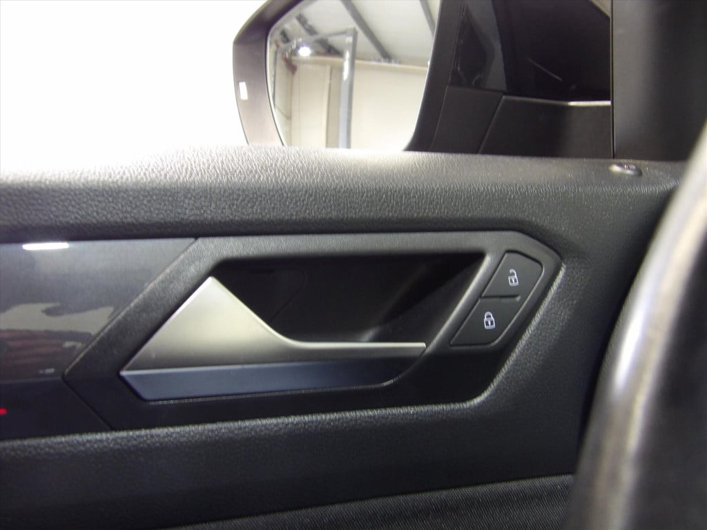 Volkswagen T-roc 1.5 tsi 150pk 7-dsg sport