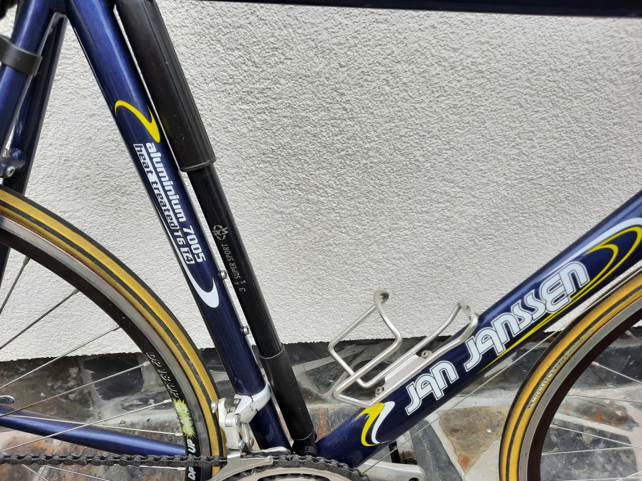 Wielrenfiets Paris-Nice van Jan Janssen maat L. Kleur blauw/geel