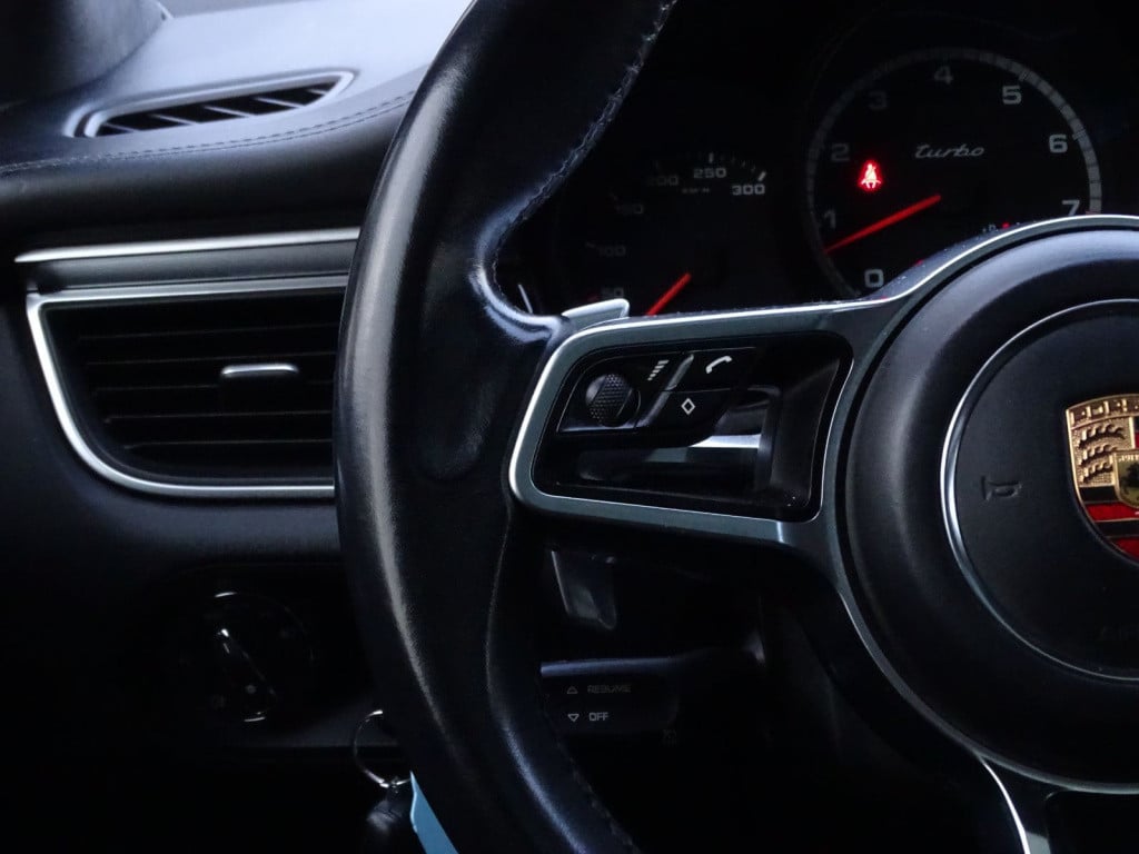 Porsche Macan 3.6 turbo 400pk | luchtvering | pano | 21" | stoelventilatie-