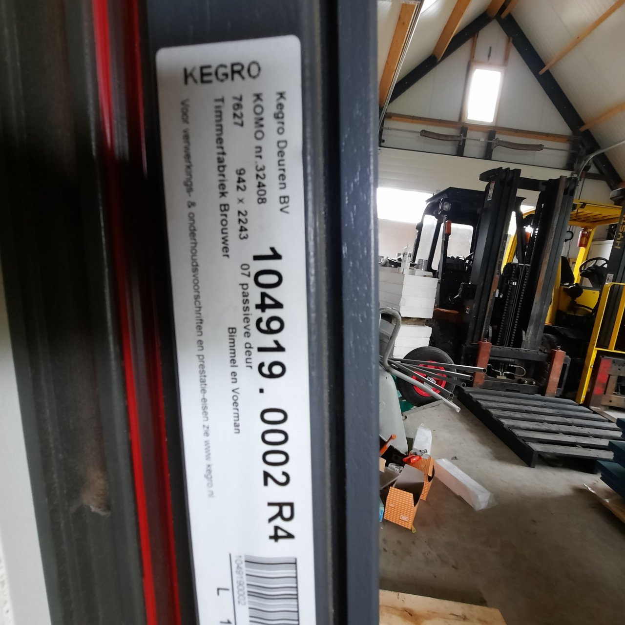 Partij nieuwe voordeuren 204.5 x 92.7 ook andere maten