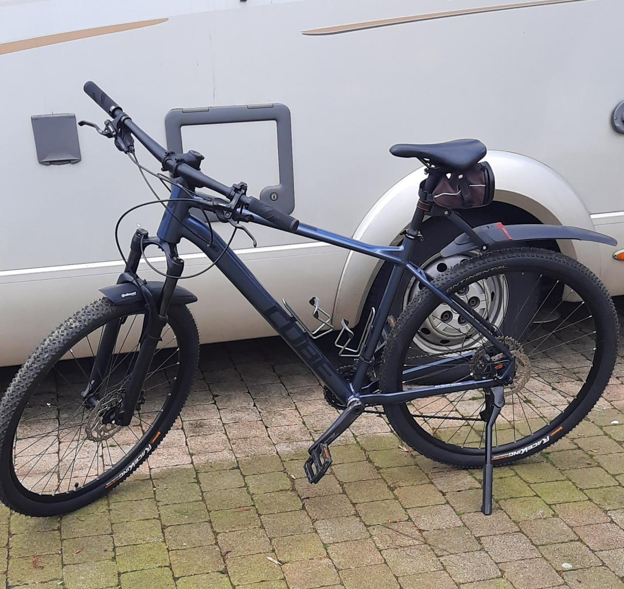 Cube Attention XL 2022