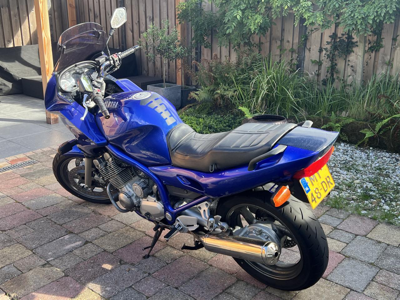 Yamaha XJ900s Diversion