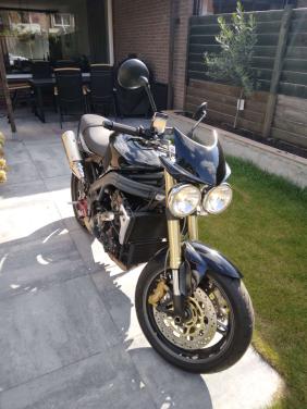 Triumph Speed Triple 1050