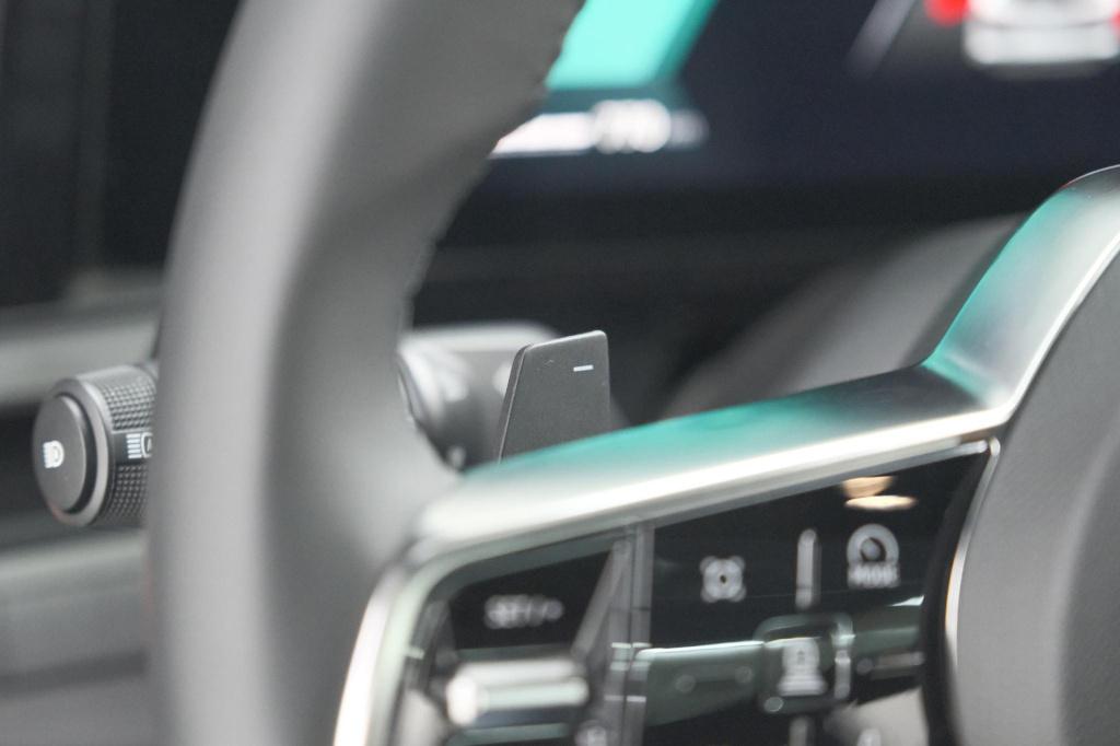 Renault Austral 1.2 e-tech full hybrid 200 techno | 360 camera | panoramada