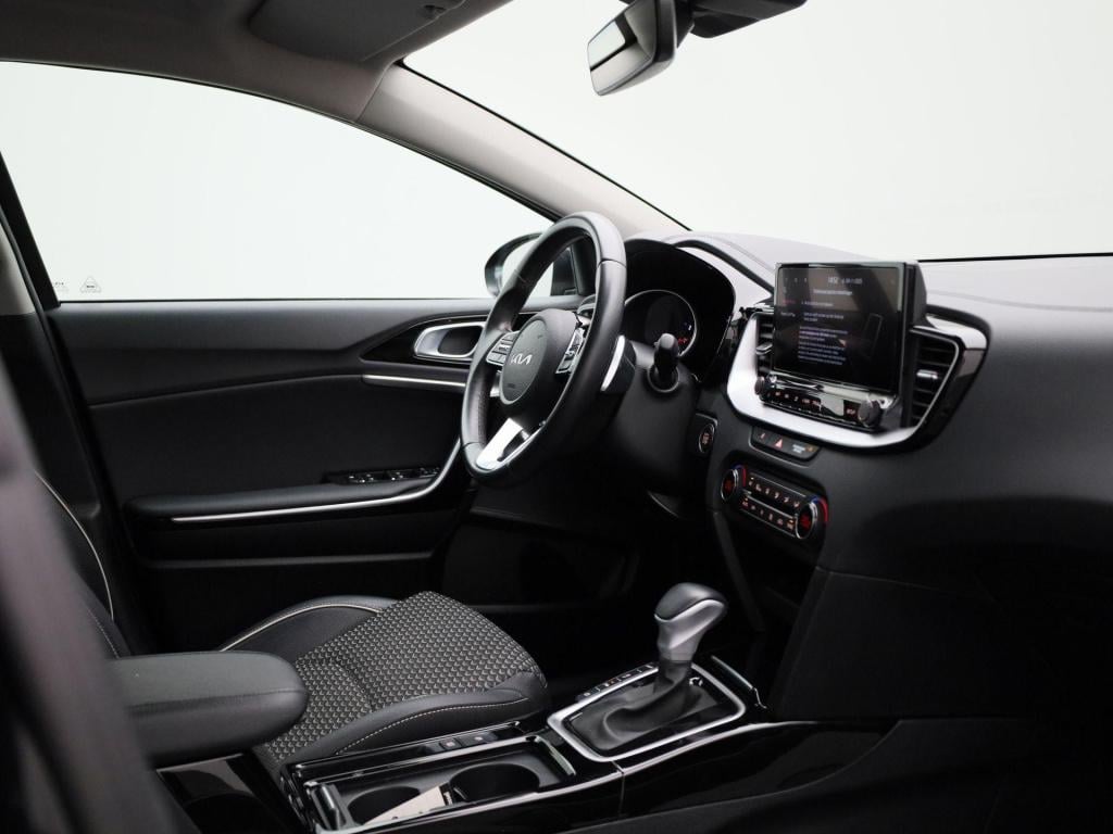 Kia Ceed Sportswagon 1.5 t-gdi mhev dynamicline | automaat | lmv | parkeer 