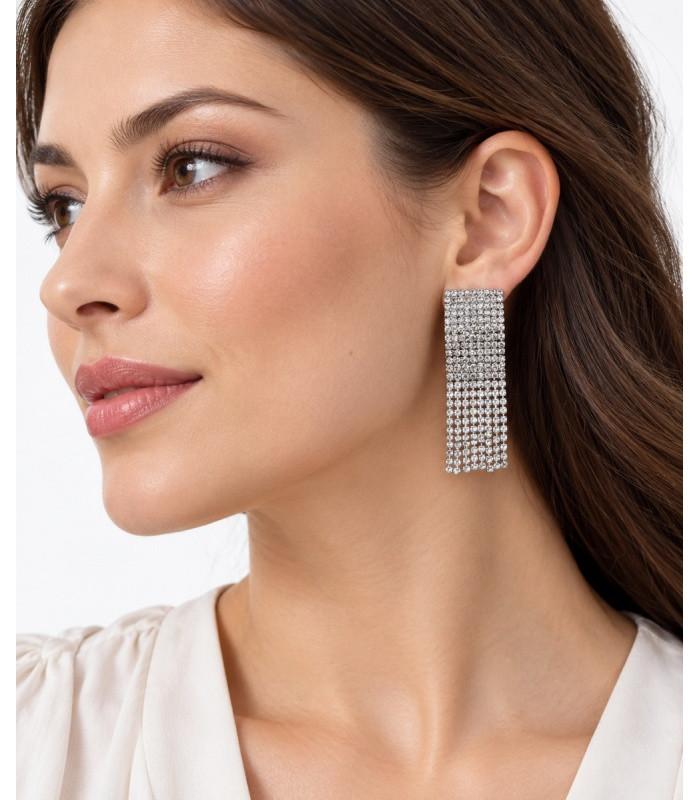 Zilverkleurige oorclips met lange soepel vallende strass sliertjes
