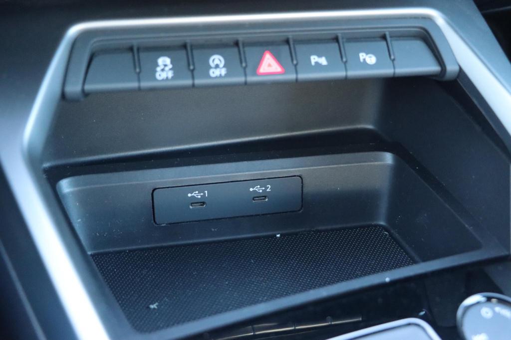 Audi A3 limousine 35 tfsi s-line edition 150pk s-tronic