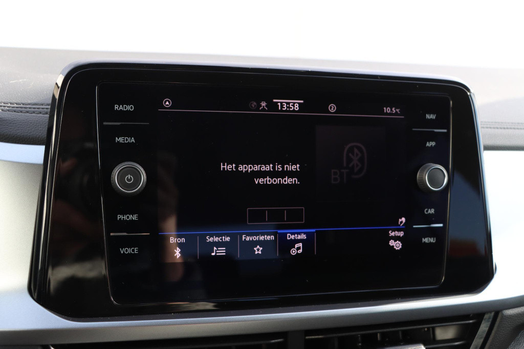 Volkswagen T-roc 1.5 tsi life edition 150pk