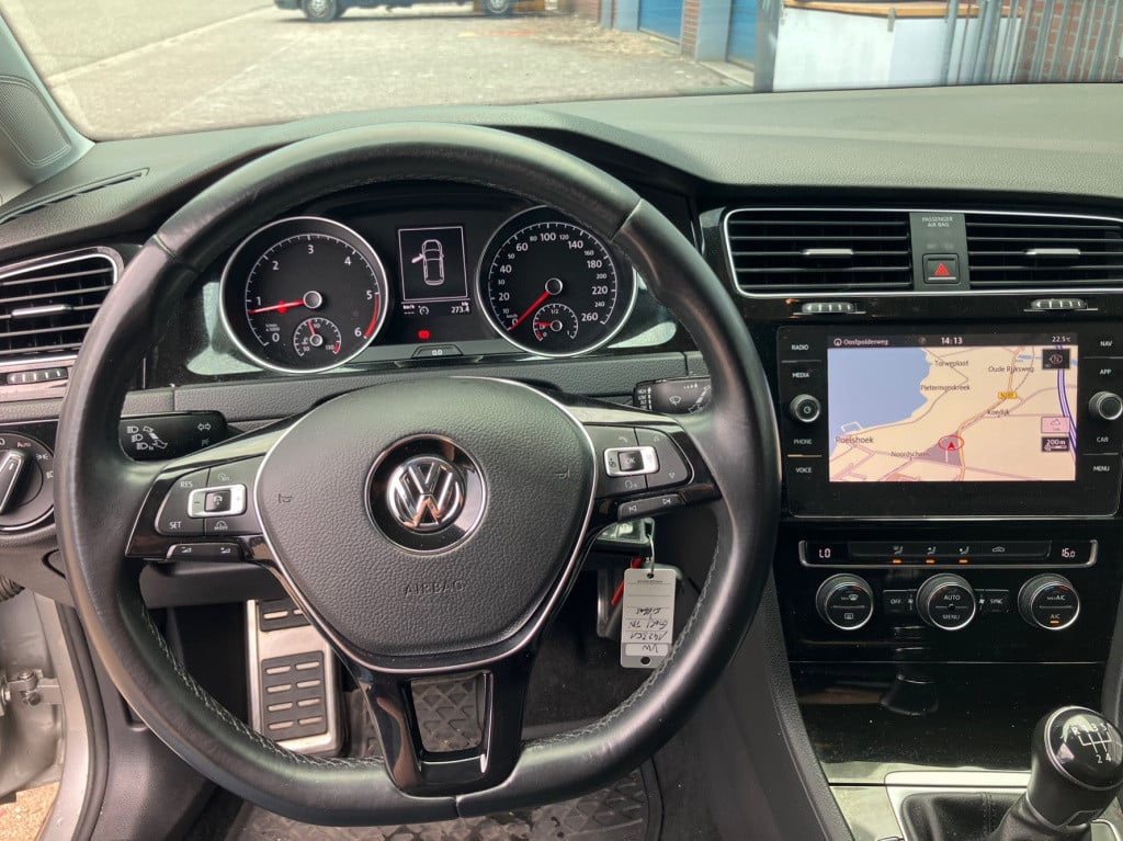 Volkswagen Golf 1.6 tdi comfortline navi 85 kw