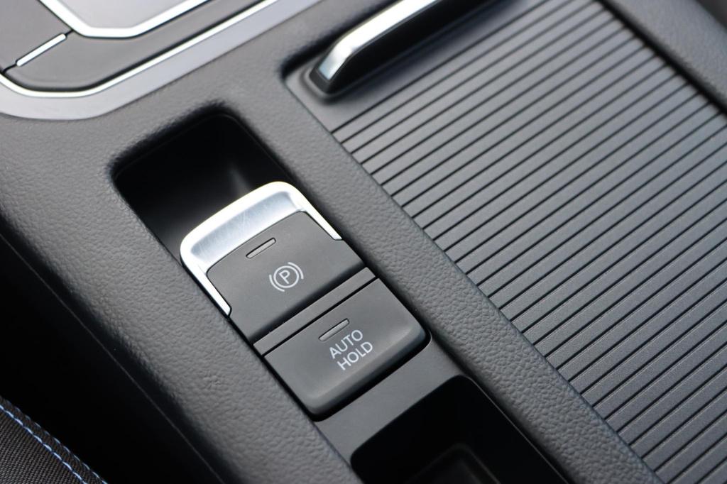 Volkswagen Passat variant 1.4 tsi phev gte business 218pk dsg6