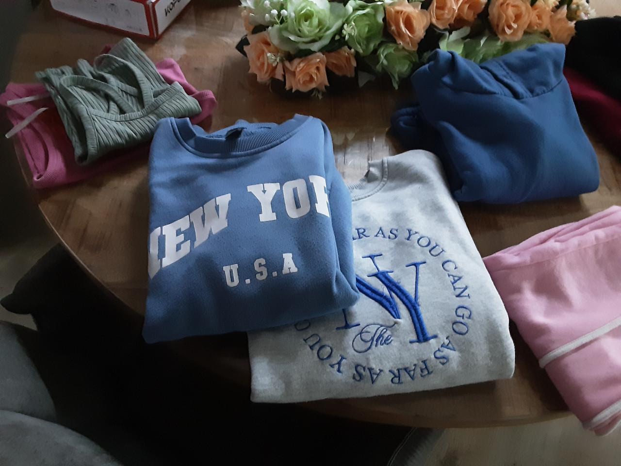 9 stuks keurige  meisjes kleding  mt XS