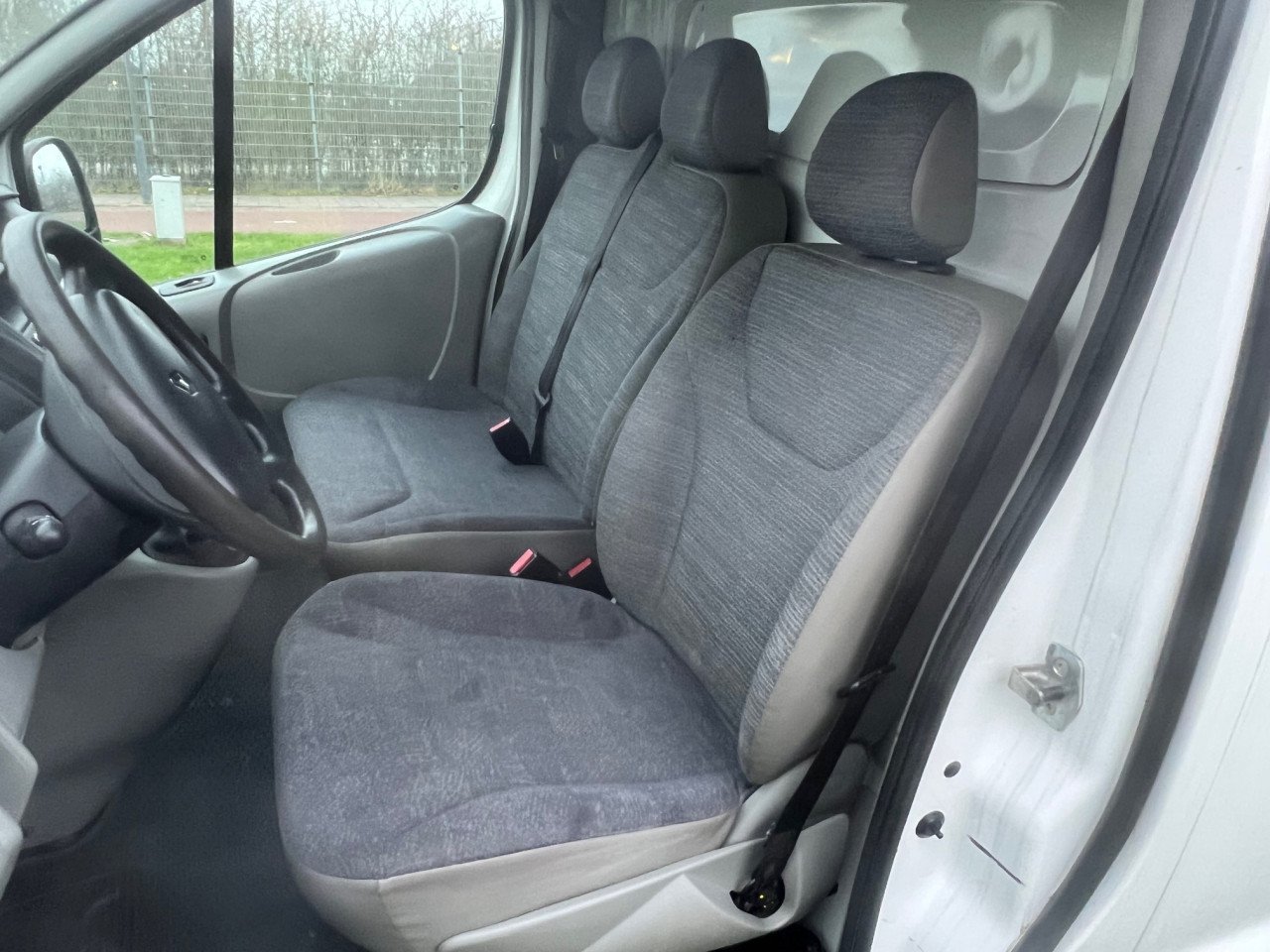 Schitterende Renault Trafic uit 2014 met slechts 94.140 km
