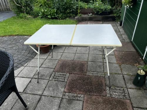 Camping tafel wit