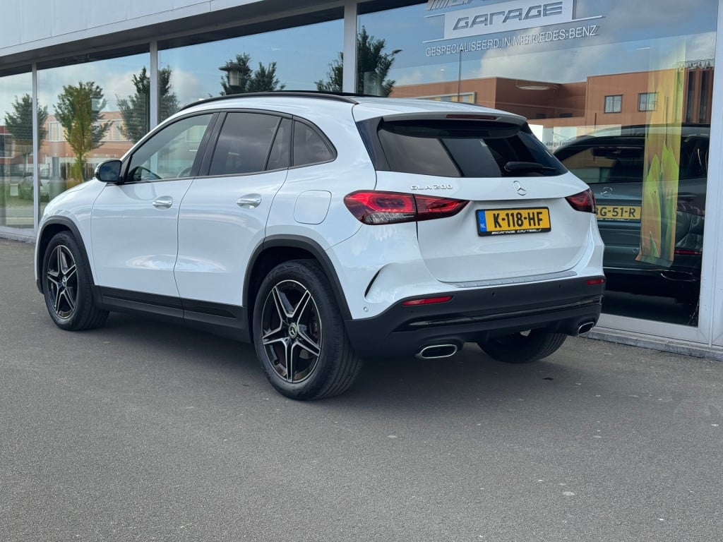 Mercedes-Benz Gla-klasse 200 business solution amg automaat /wegklapbare tr