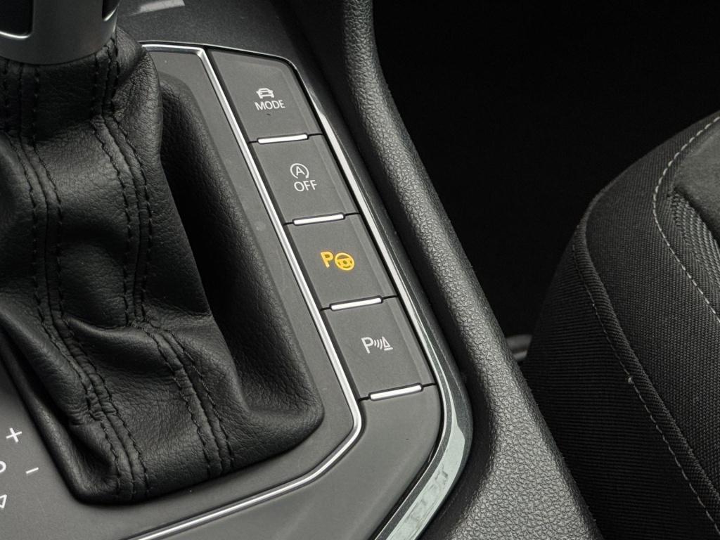 Volkswagen Tiguan 1.5 tsi act highline business r nl-auto, uitklapbare trek