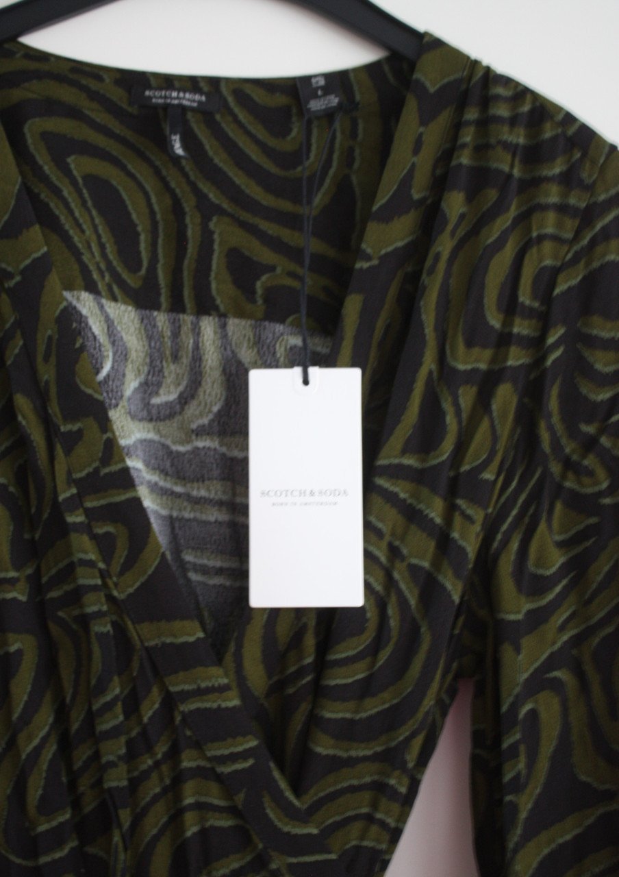Nieuwe groen zwart print wikkeljurk maat L