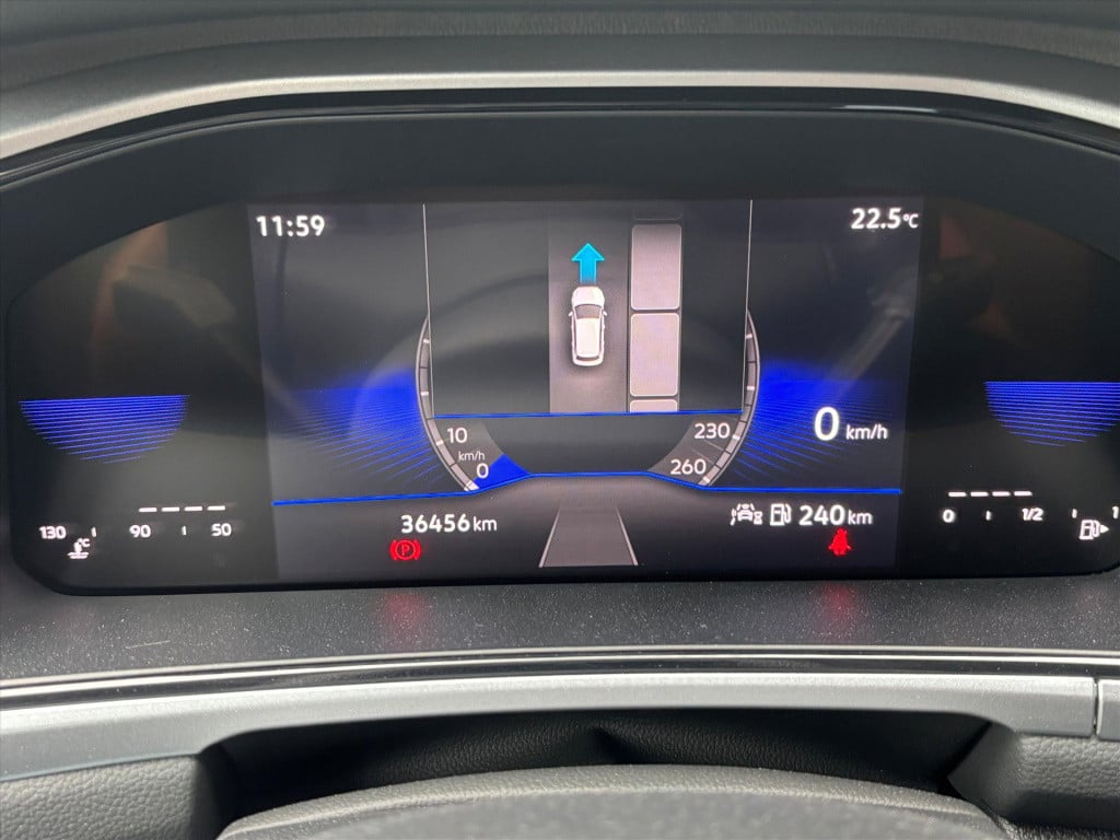 Volkswagen T-roc 1.0 tsi 110pk life| carplay| autom inparkeren|led| rijklaa