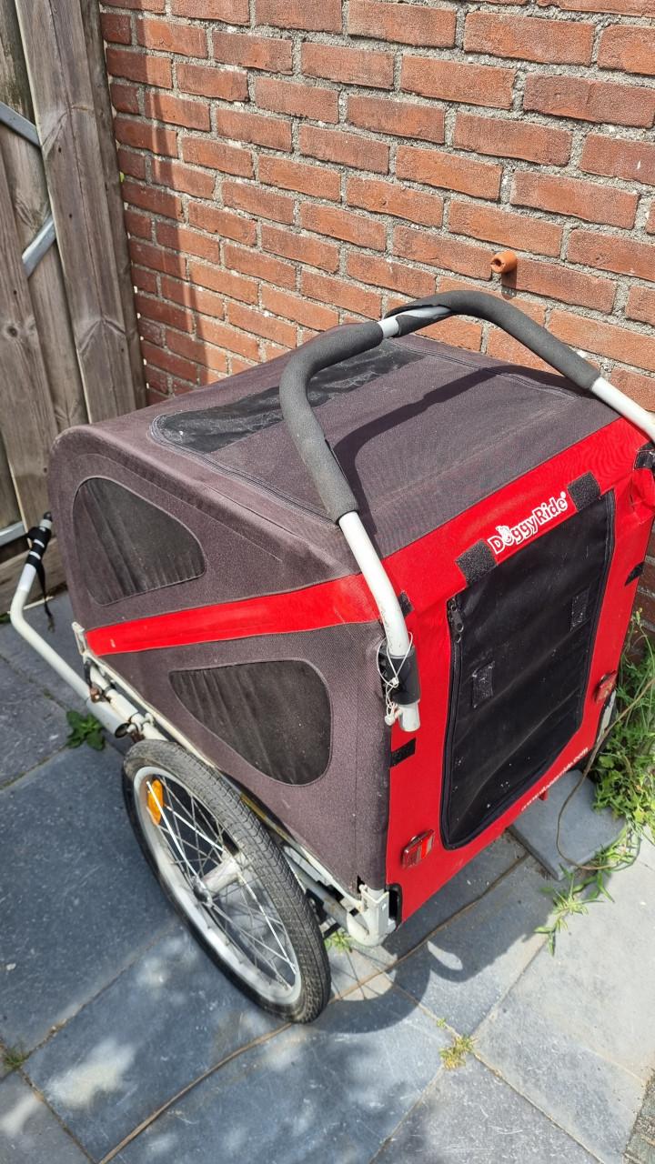 Honden fietskar (of voor boodschappen)