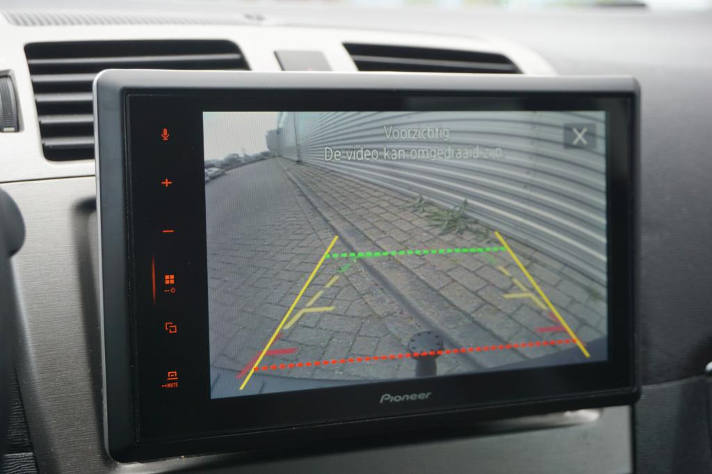 Toyota Avensis wagon 2.0 vvti business automaat - climate / cruise / camera