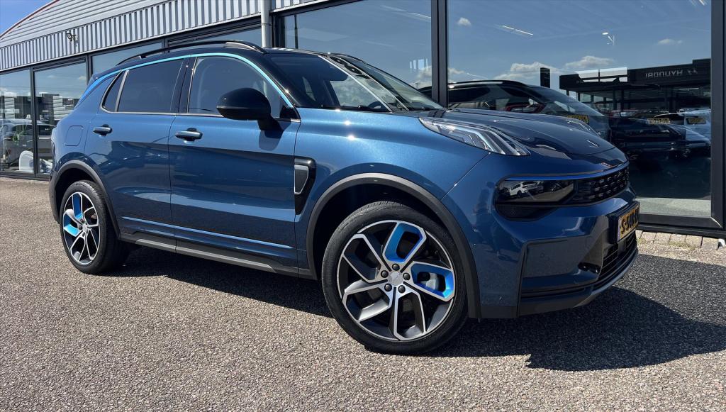 Lynk & Co 01 1.5 261pk phev 7dcth , panodak , adaptive cc , carplay , stoel