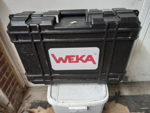 Garageverkoop opbergdoos,, schuurbanden, vensterbanksteentjes