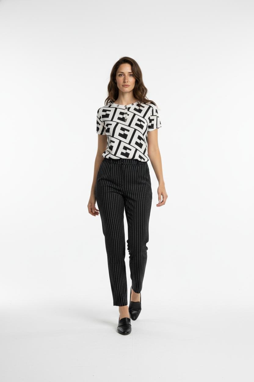 Partij nieuwe kleding 25 stuks