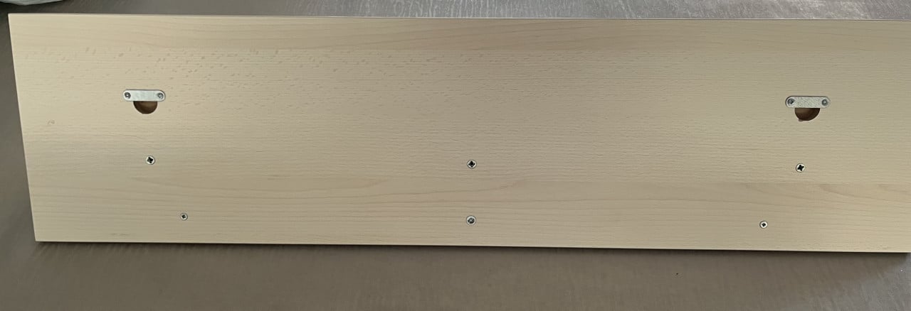 Wandplank babykamer