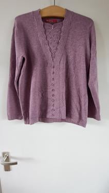 Truitje. Lila. Maat L. Merk Fashion. Leuke pareltjes aan bovenkant