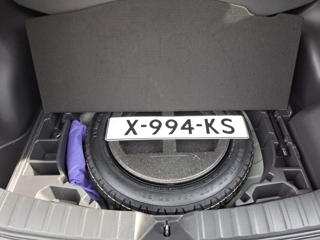 Toyota Corolla Cross 2.0 high power 153 pk hybrid 200 style